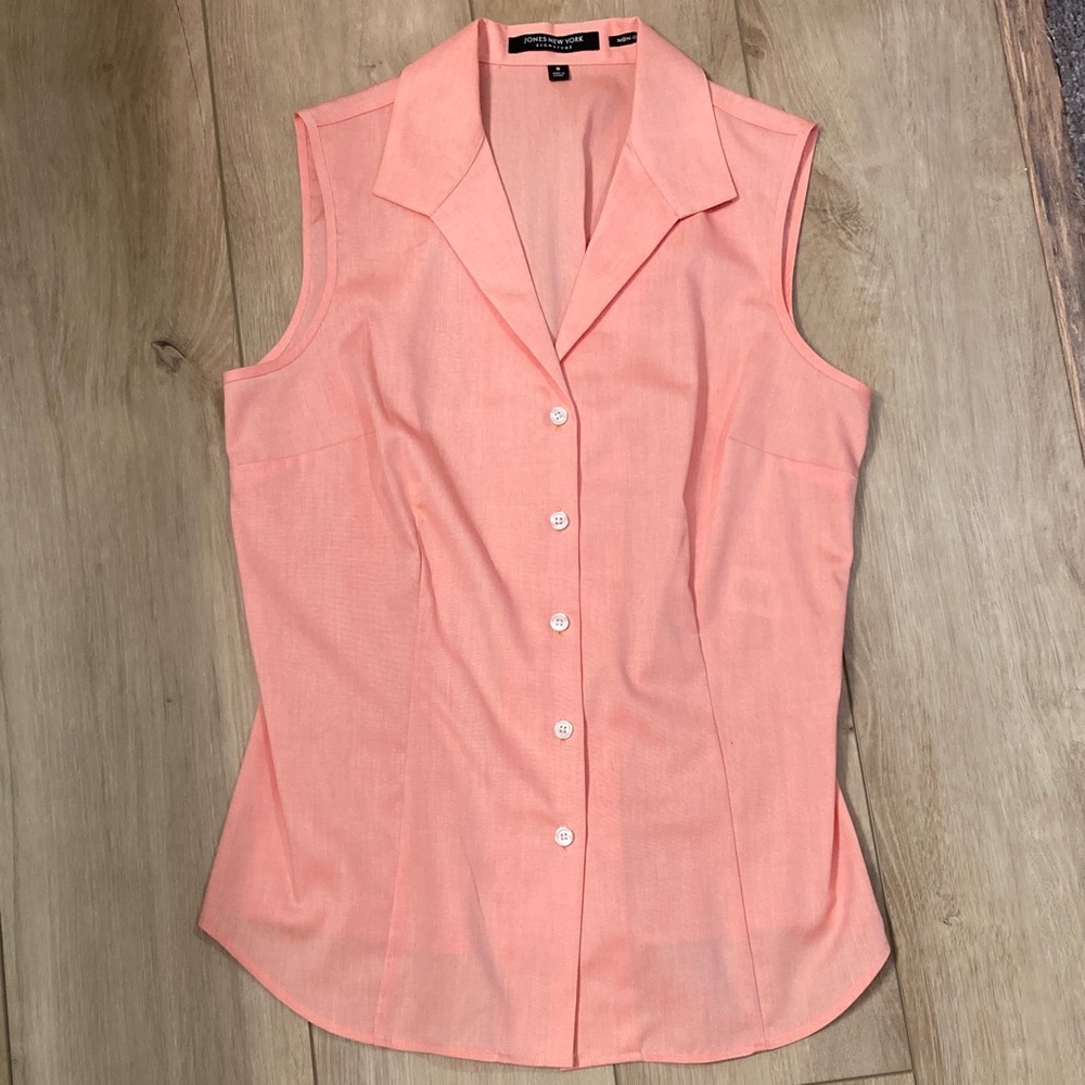 Jones New York Coral Sleeveless Button-Down Shirt